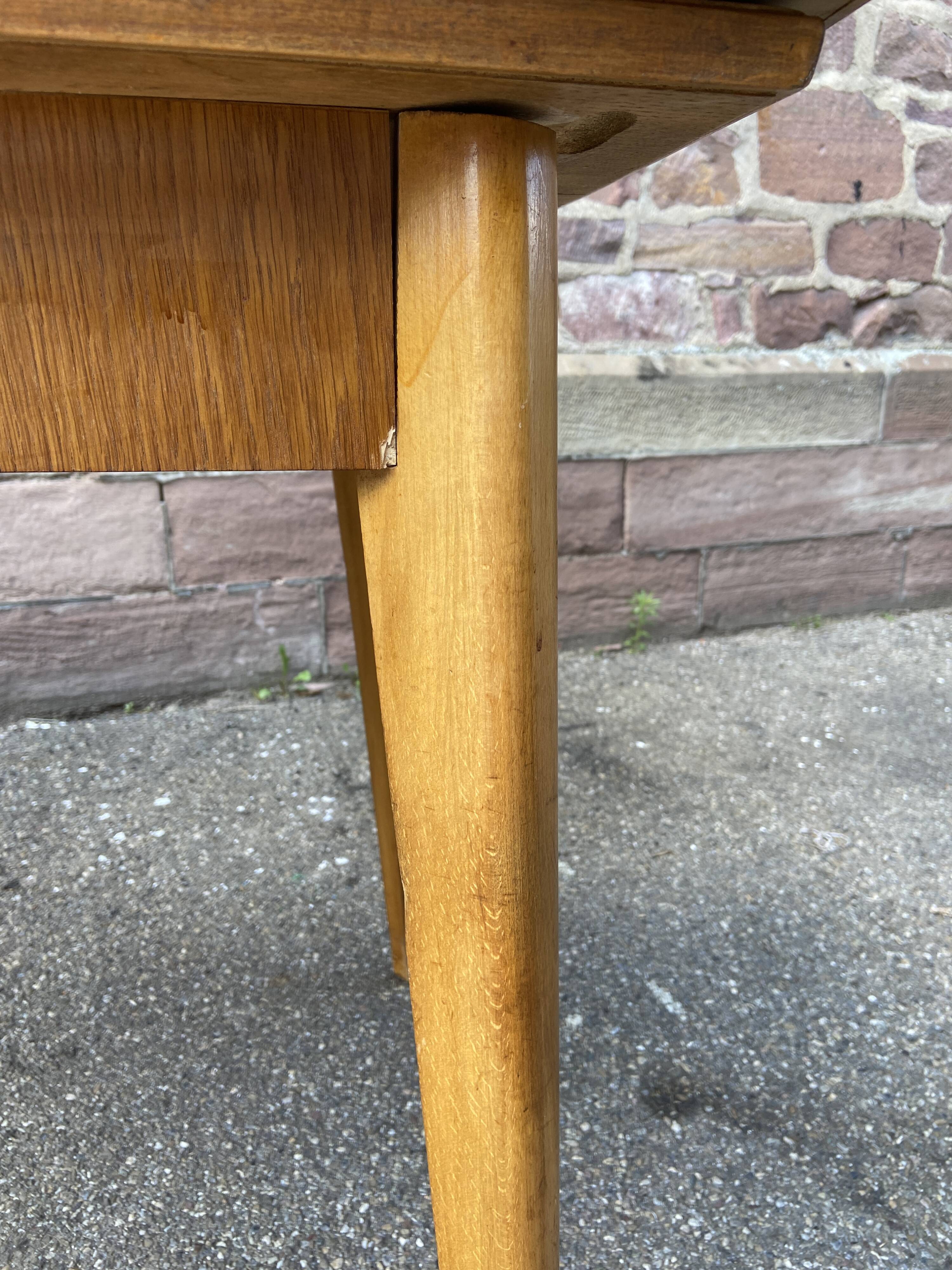 Table scandinave mid century bois et Formica 1960