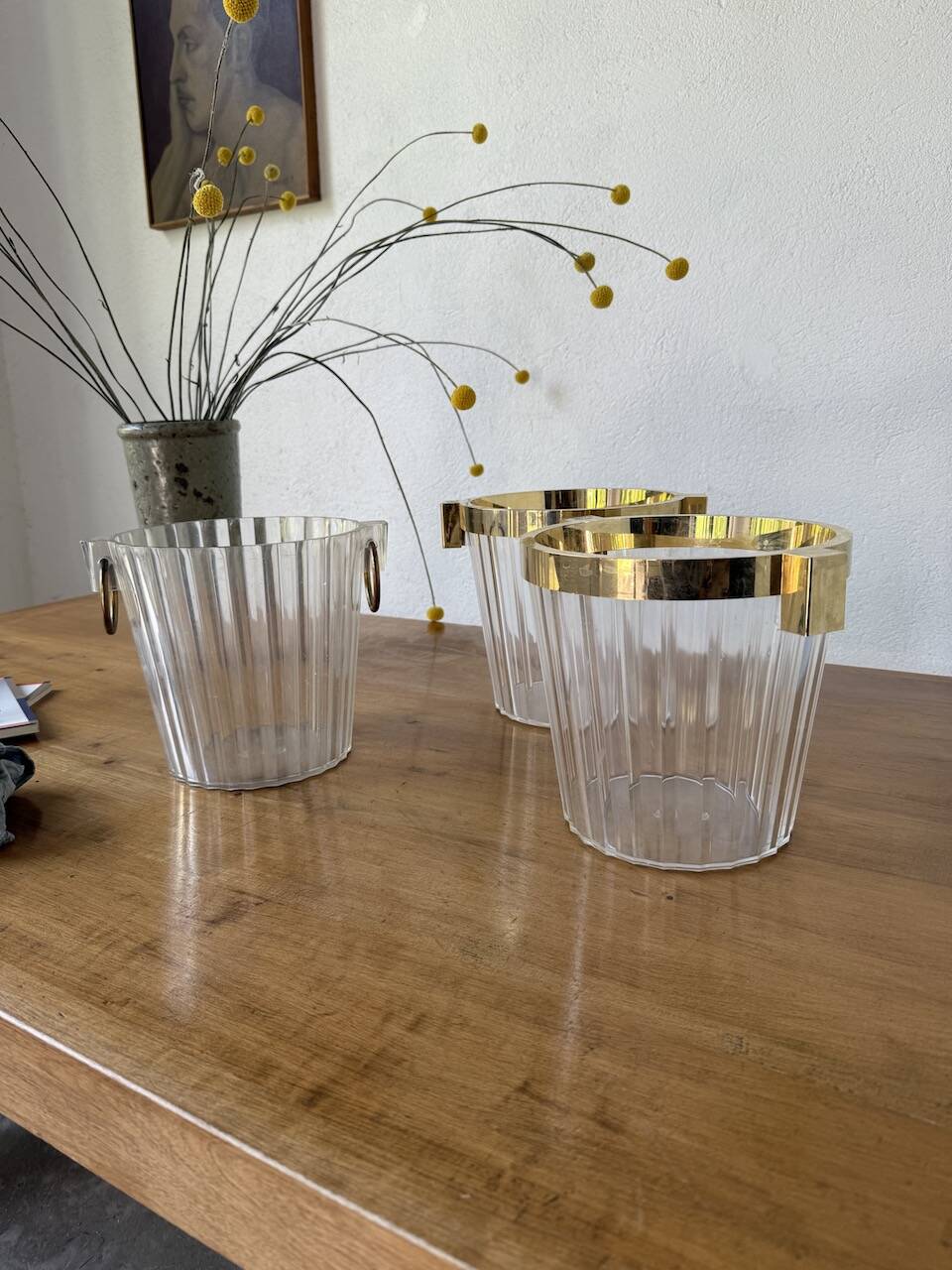 3 seaux à champagne en plexiglas transparent et doré, 1970