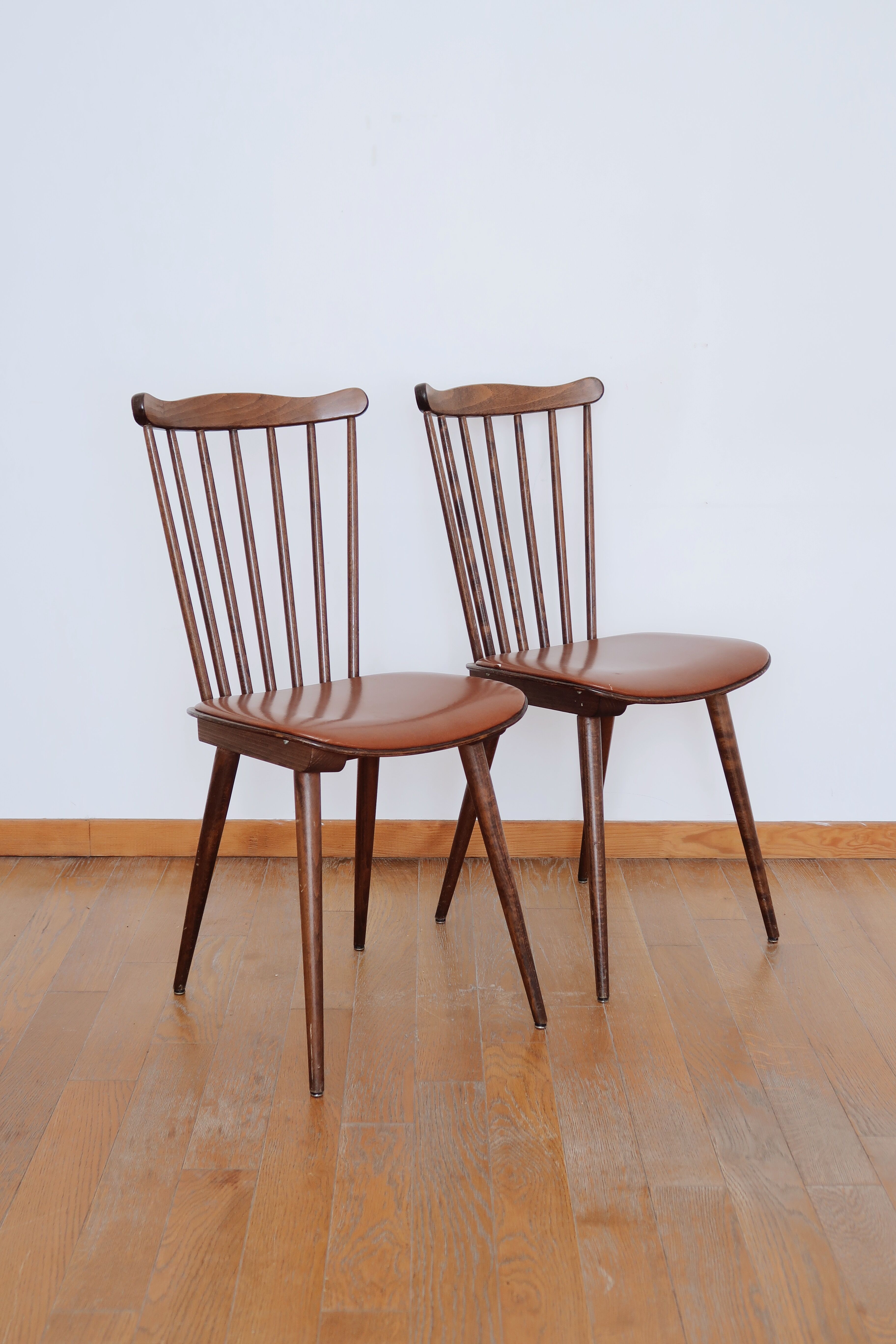 Paire de chaises bistrot "Menuet" Baumann