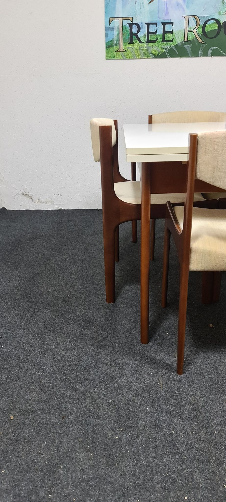 Table à manger vintage et chaises