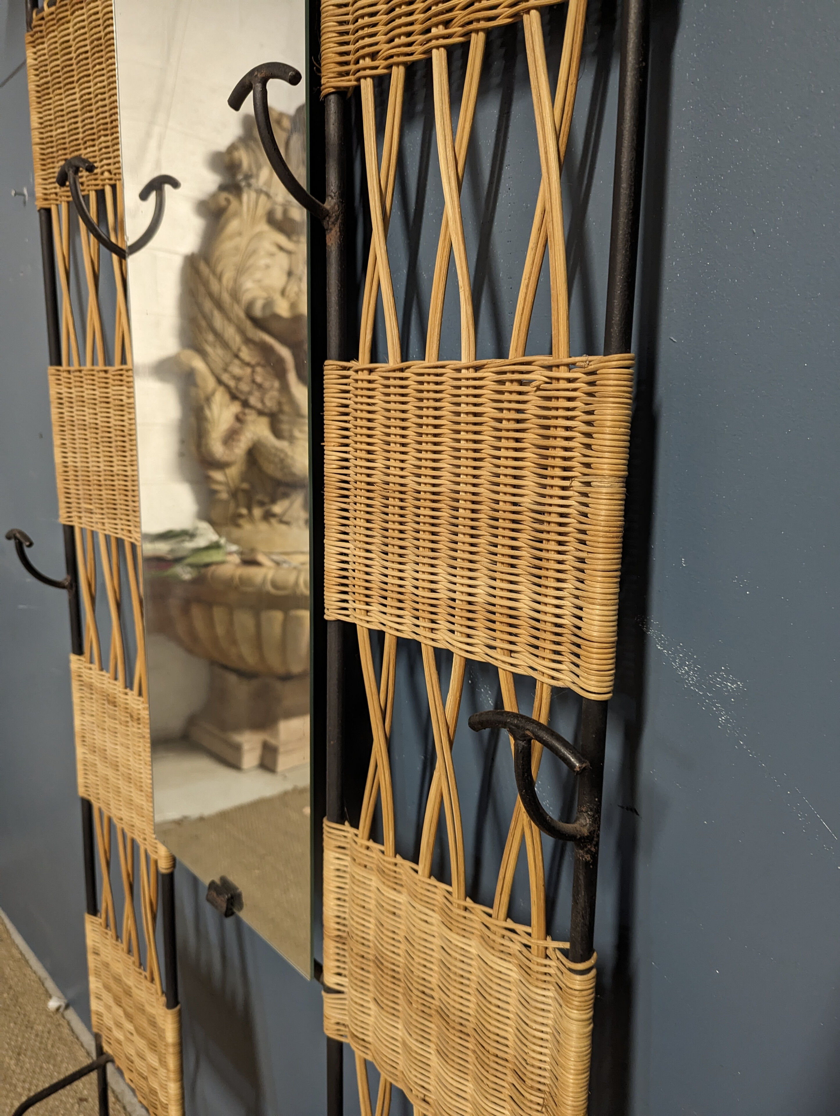 Vestiaire, portemanteau en rotin, années 70