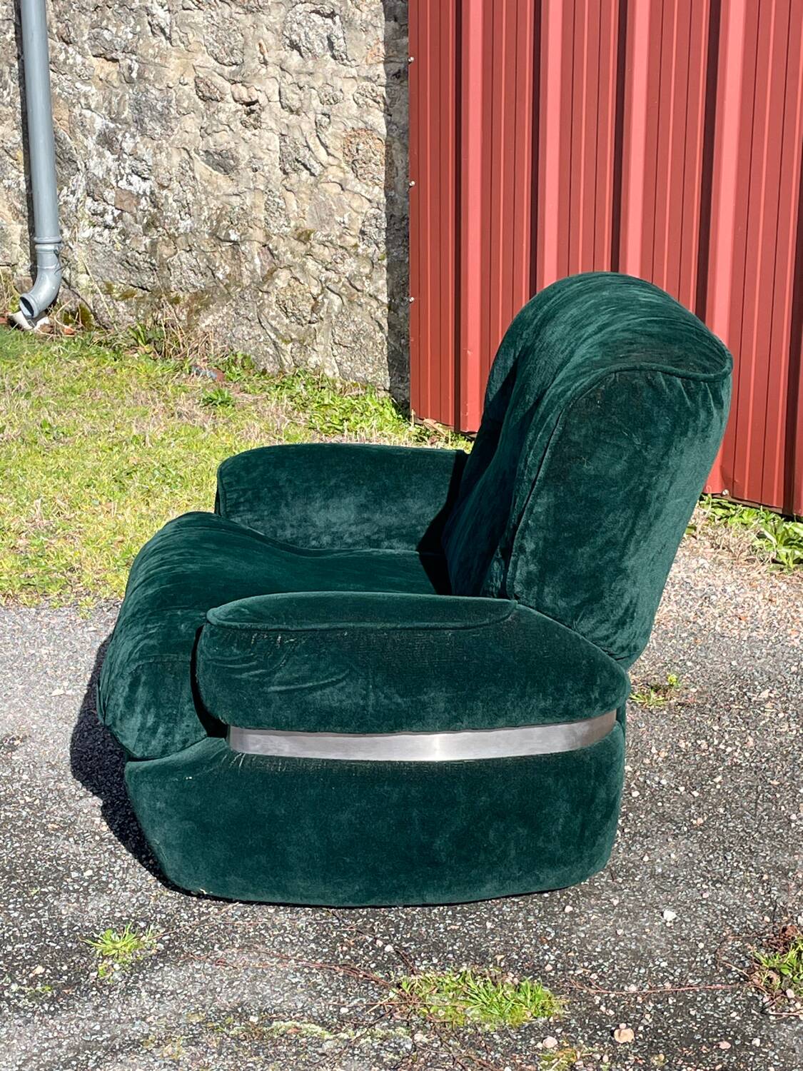 Green velvet armchair "spage age" by Beka, 1970