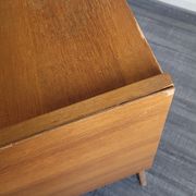Commode en bois et rotin vintage