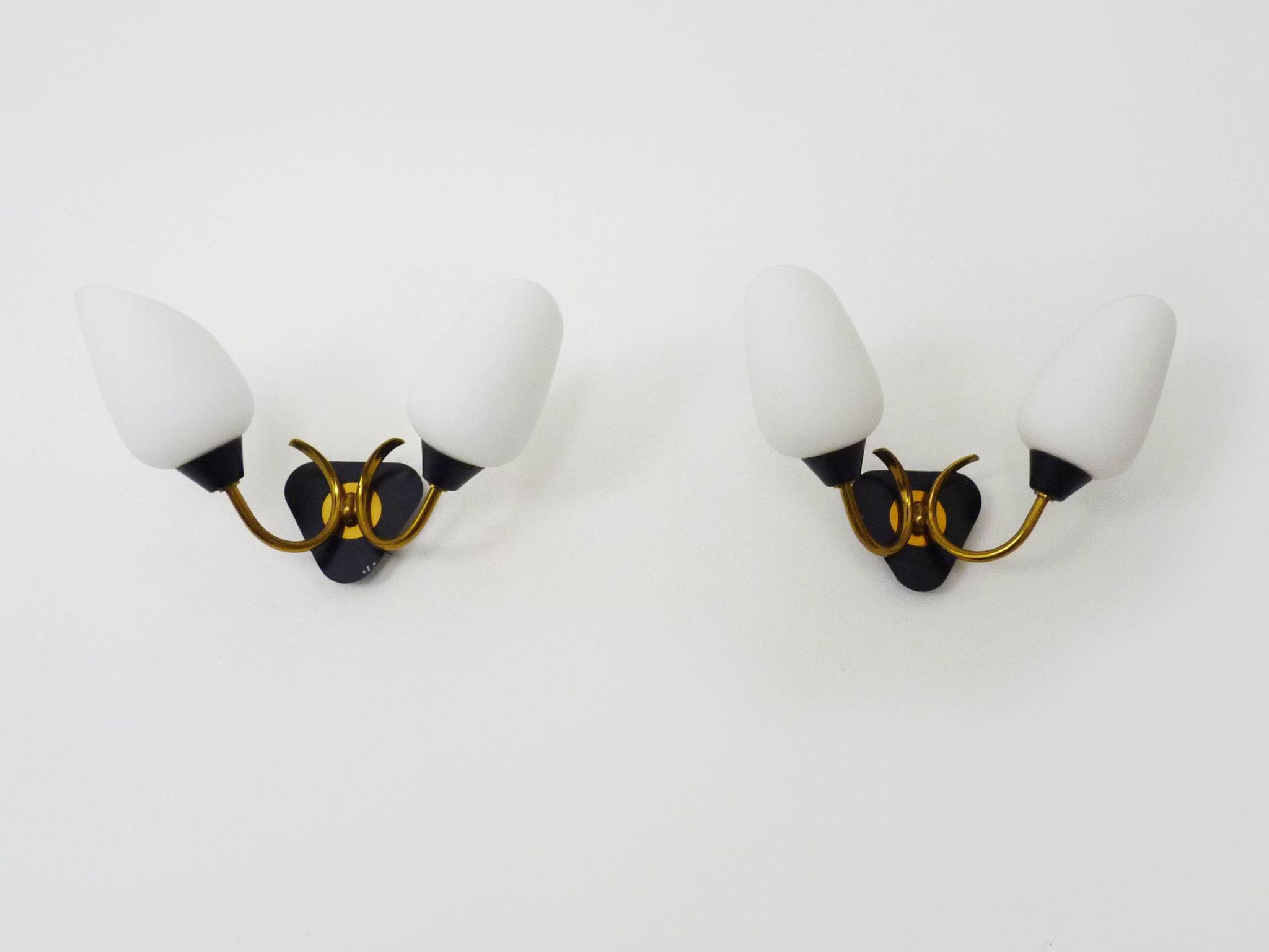 Pair of vintage Maison Arlus wall lights from the 50s in brass, opaline globe.