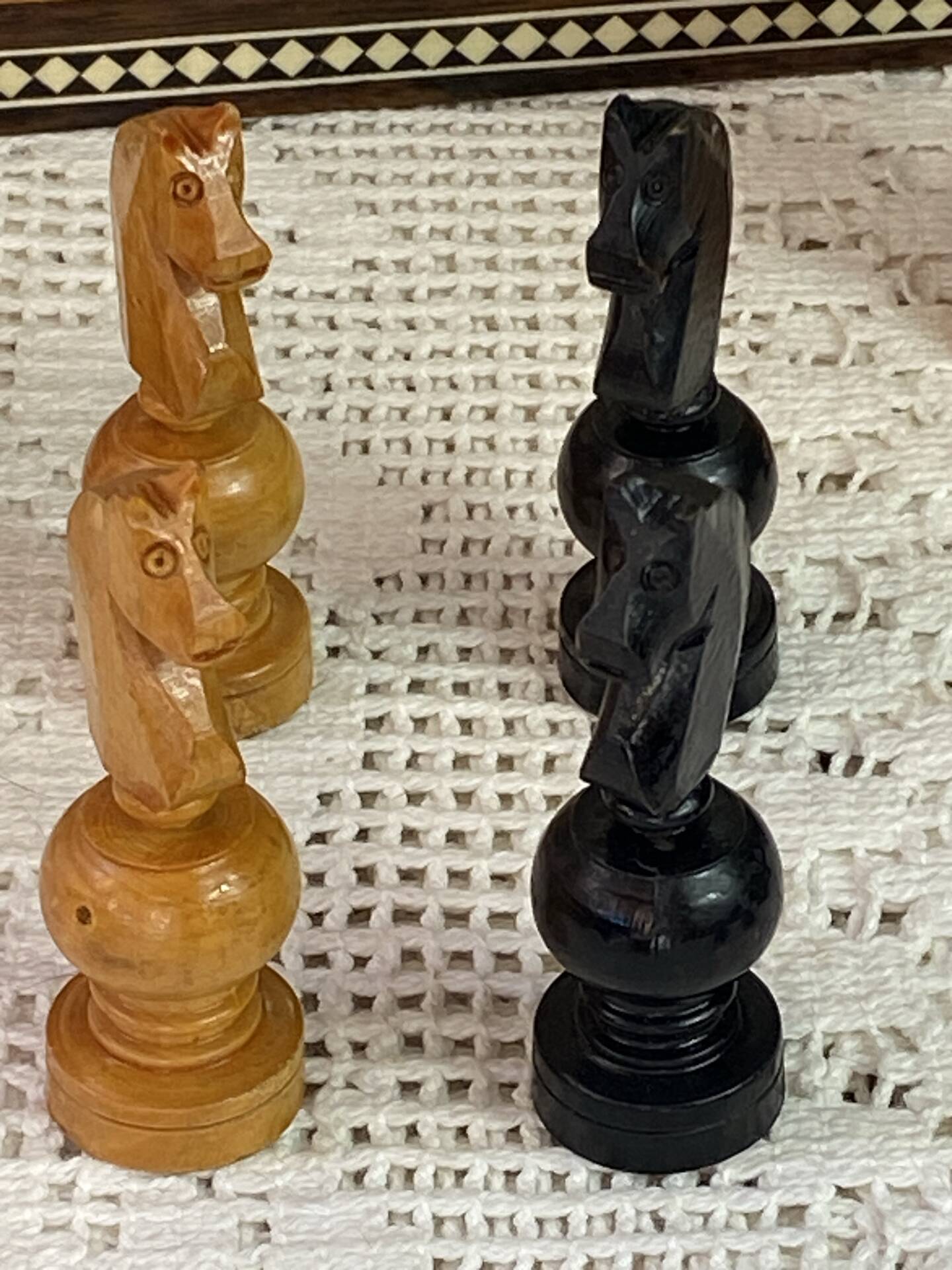 Jeu d’échec en marqueterie 