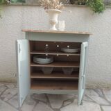 Small vintage piece of furniture with a shallow depth, re-enchanted in grey-green.
