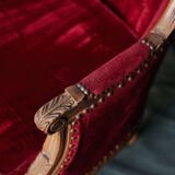 Paire de fauteuils cabriolets de style Louis XVI – velours rouge & bois