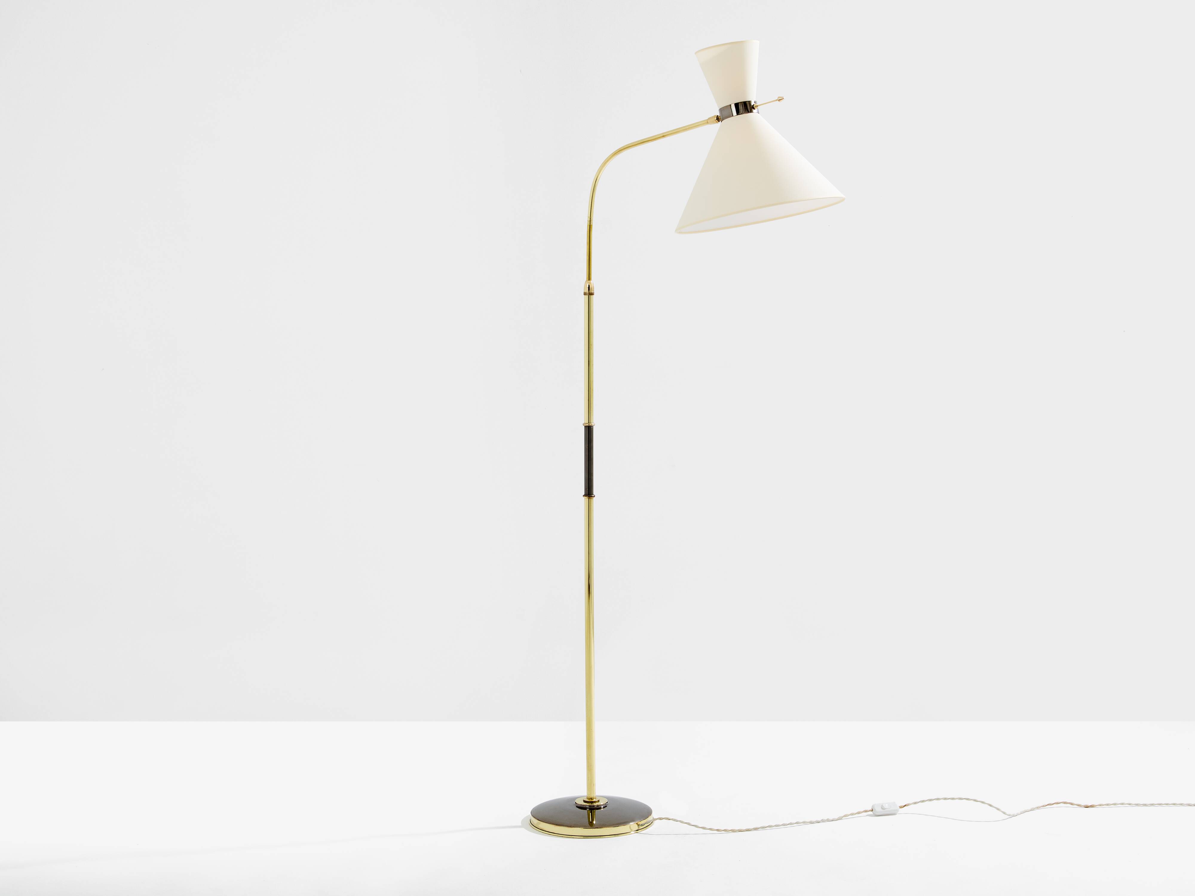 Maison Lunel lampadaire diabolo laiton canon de fusil vers 1950