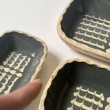 Set of 3 ramekins / serving dishes in handmade ceramic.