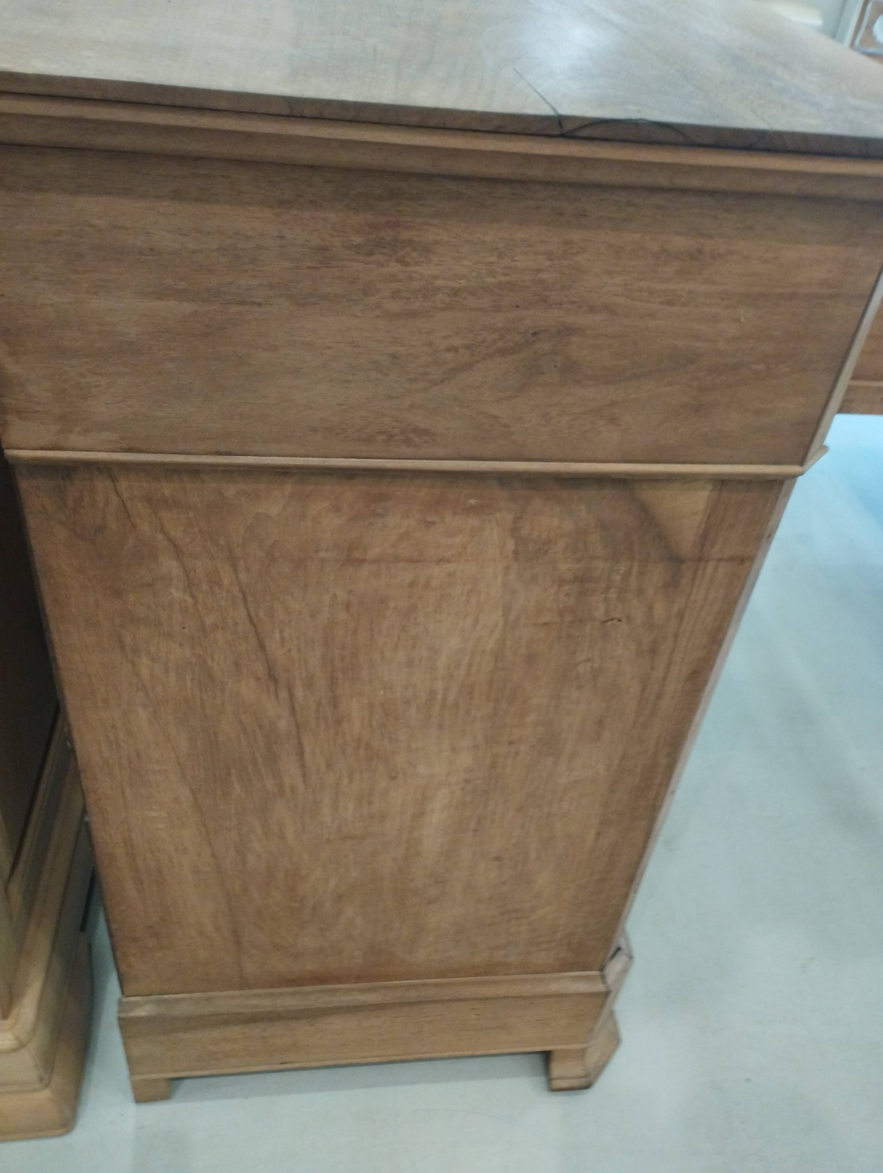 Commode chemin de fer