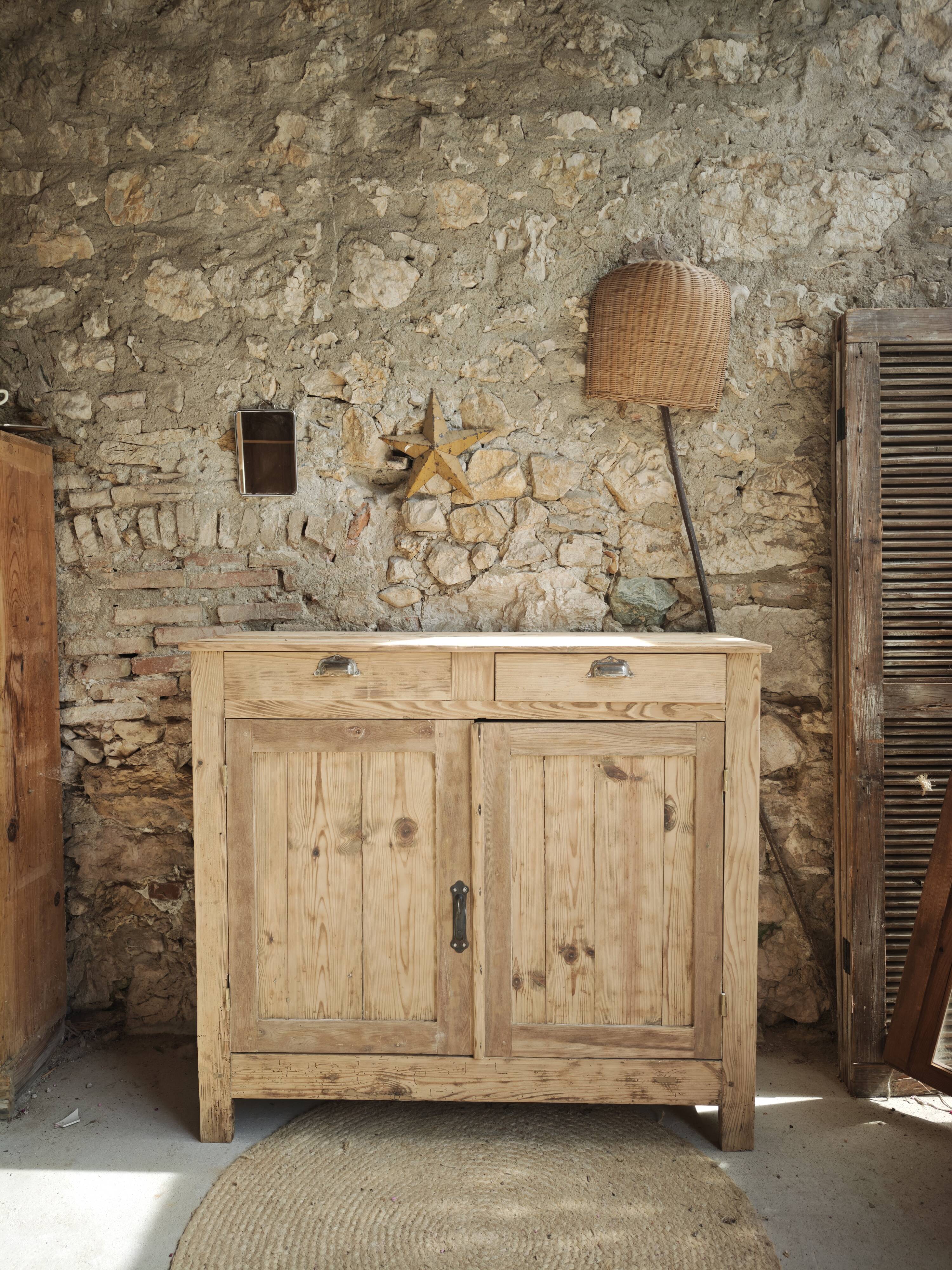 Wooden country-style sideboard