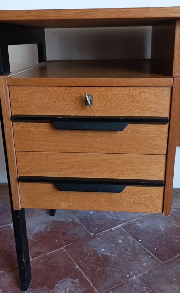 Bureau moderniste