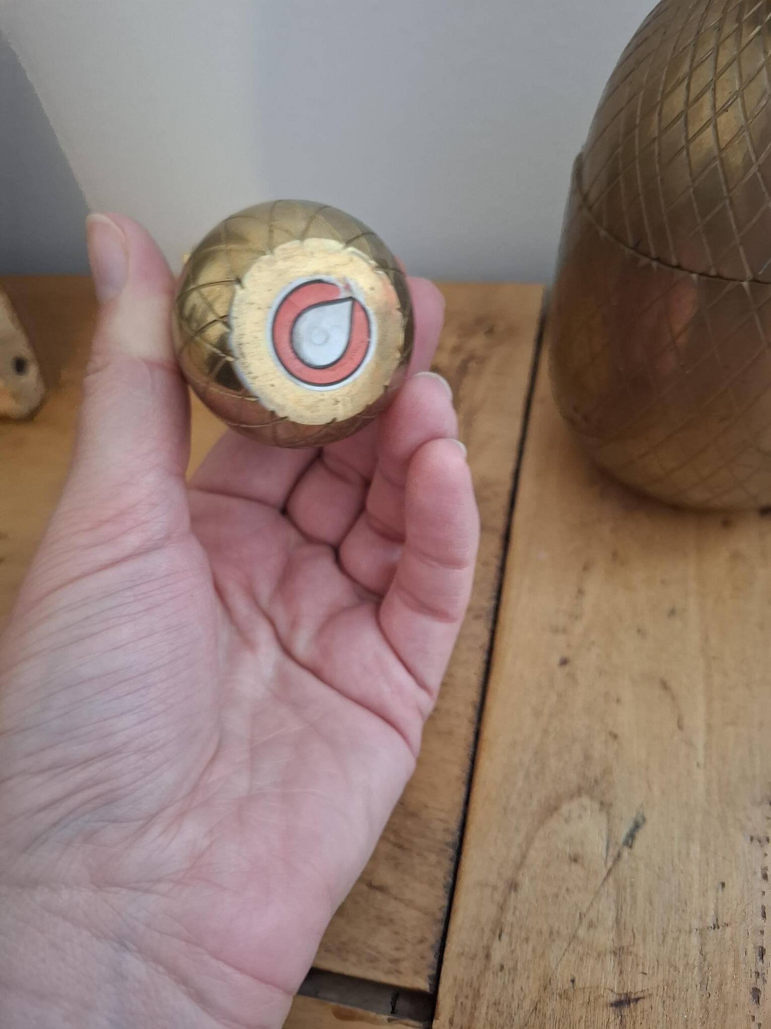 Pineapple buckets duo