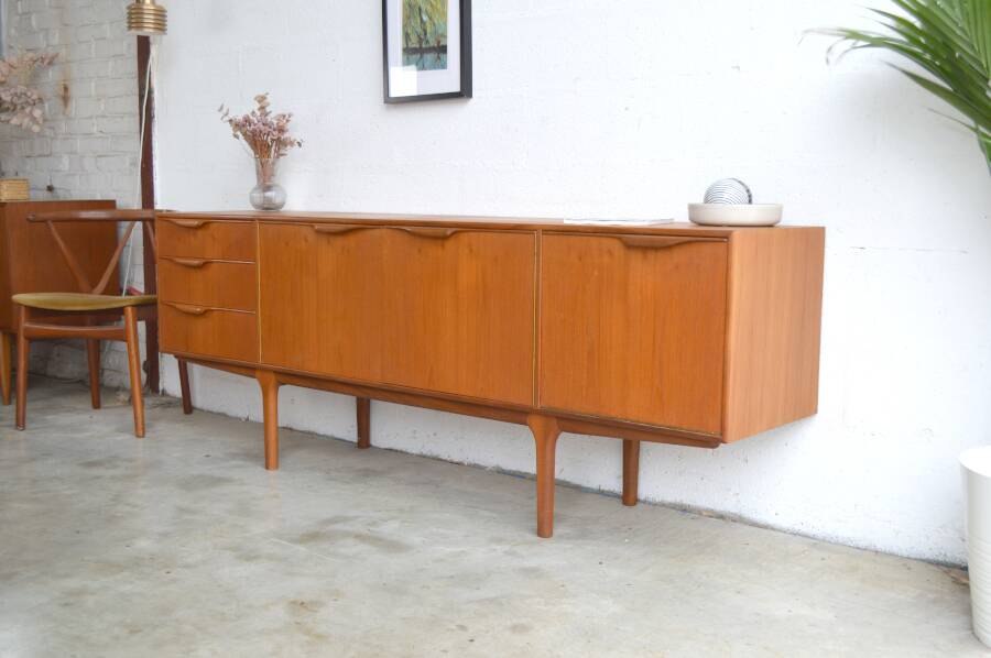 Enfilade by McIntosh – Dunvegan 201.5 cm