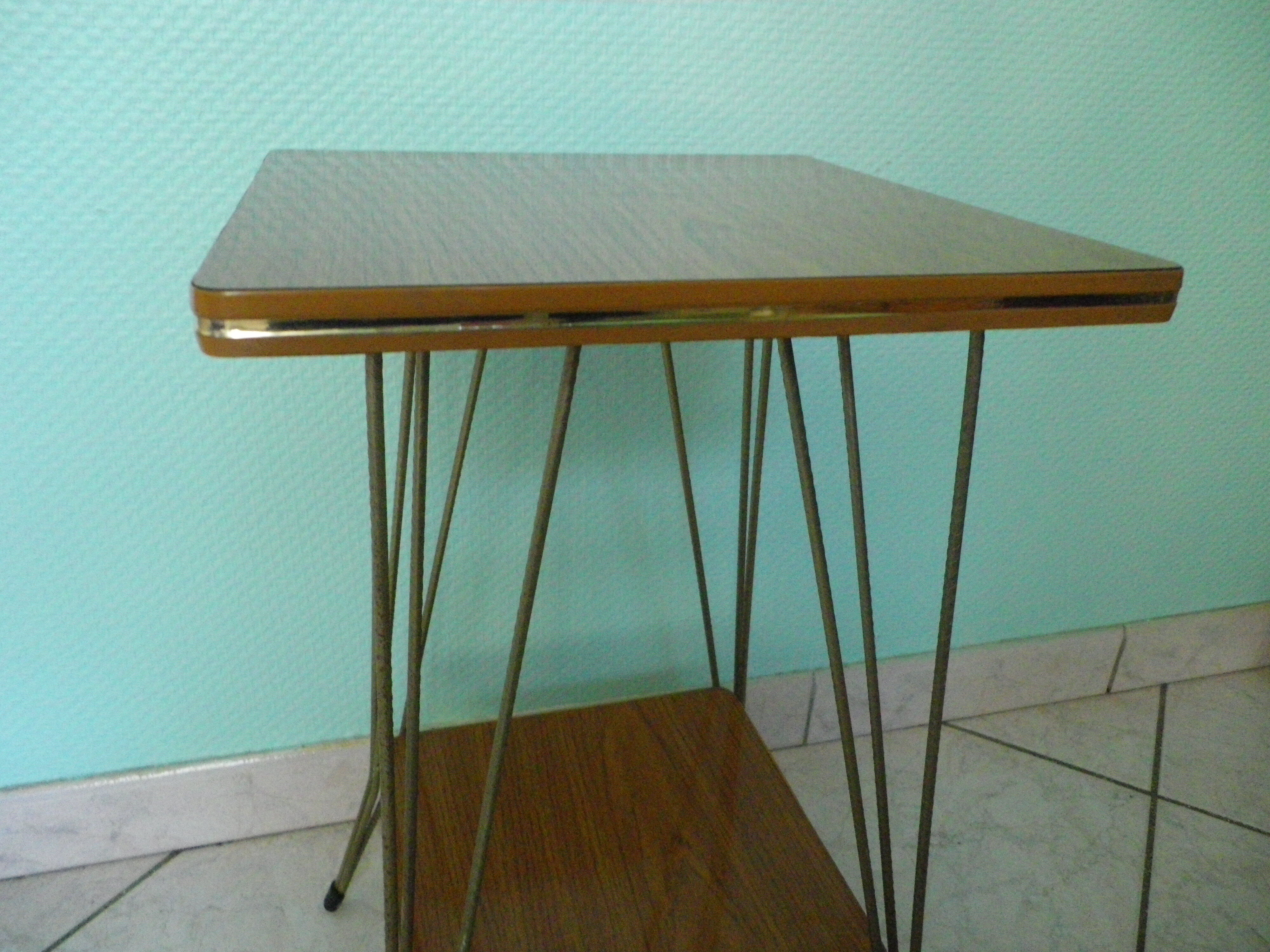 Formica side shelf, 2 shelves, gold metal - 60s