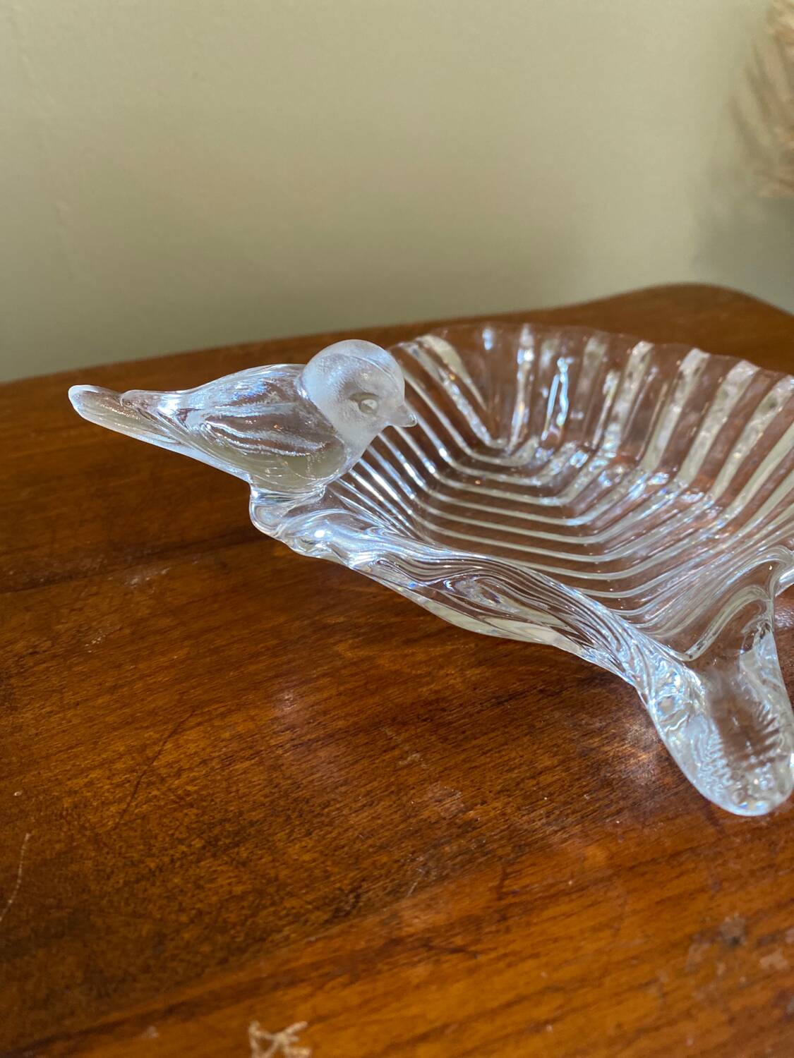 Glass bowl
