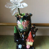 Kitsch vase