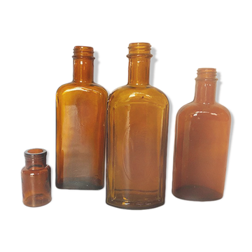 Lot de 4 bouteilles anciennes