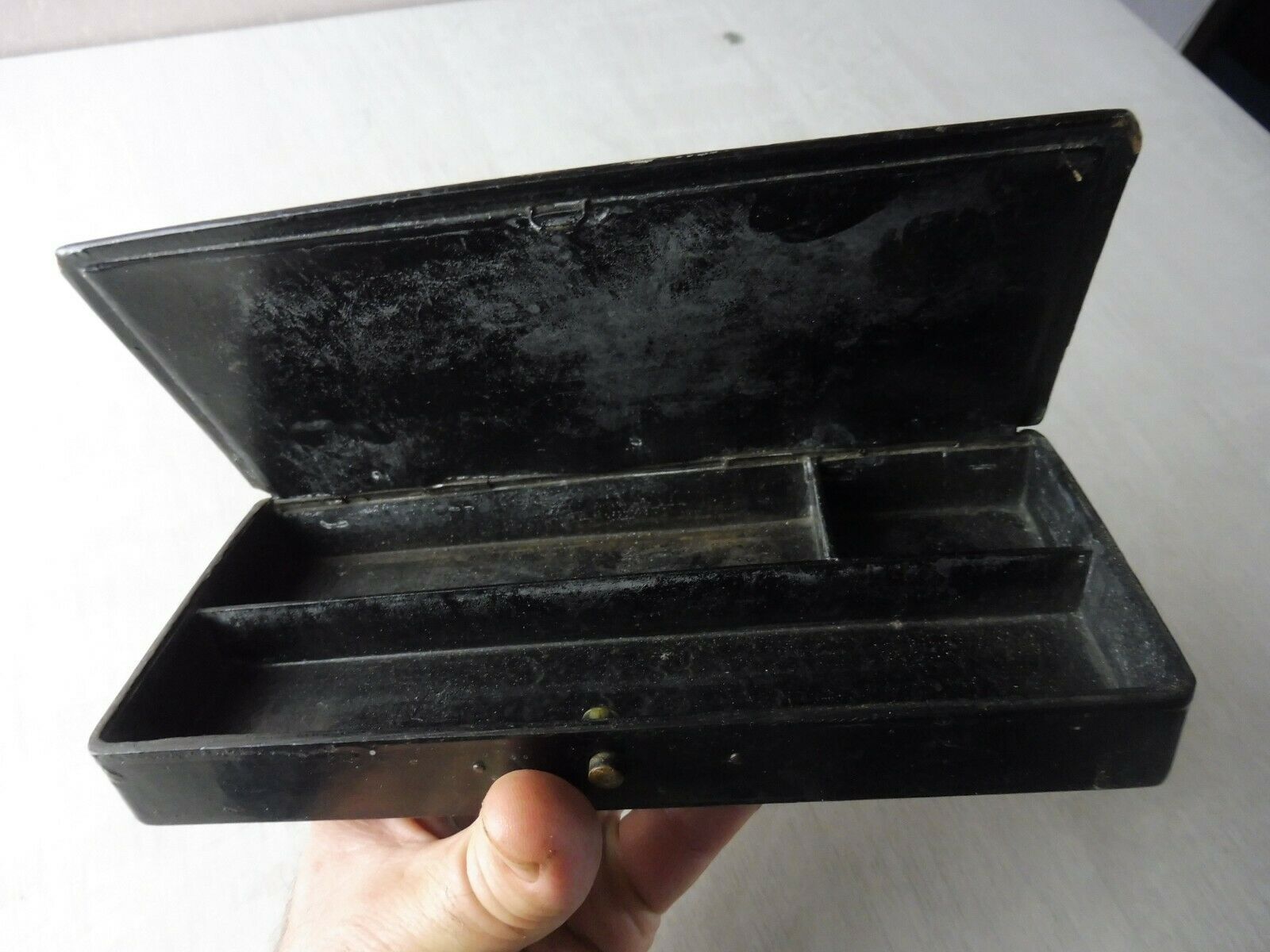 Old pen tray, Asian scene, in paper maché / boiled cardboard, Napoleon III