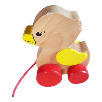 Wooden duck to pull