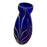 Vase en verre soufflé bleu