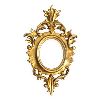 Golden Oval Frame