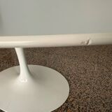 Saarinen table oval top Knoll