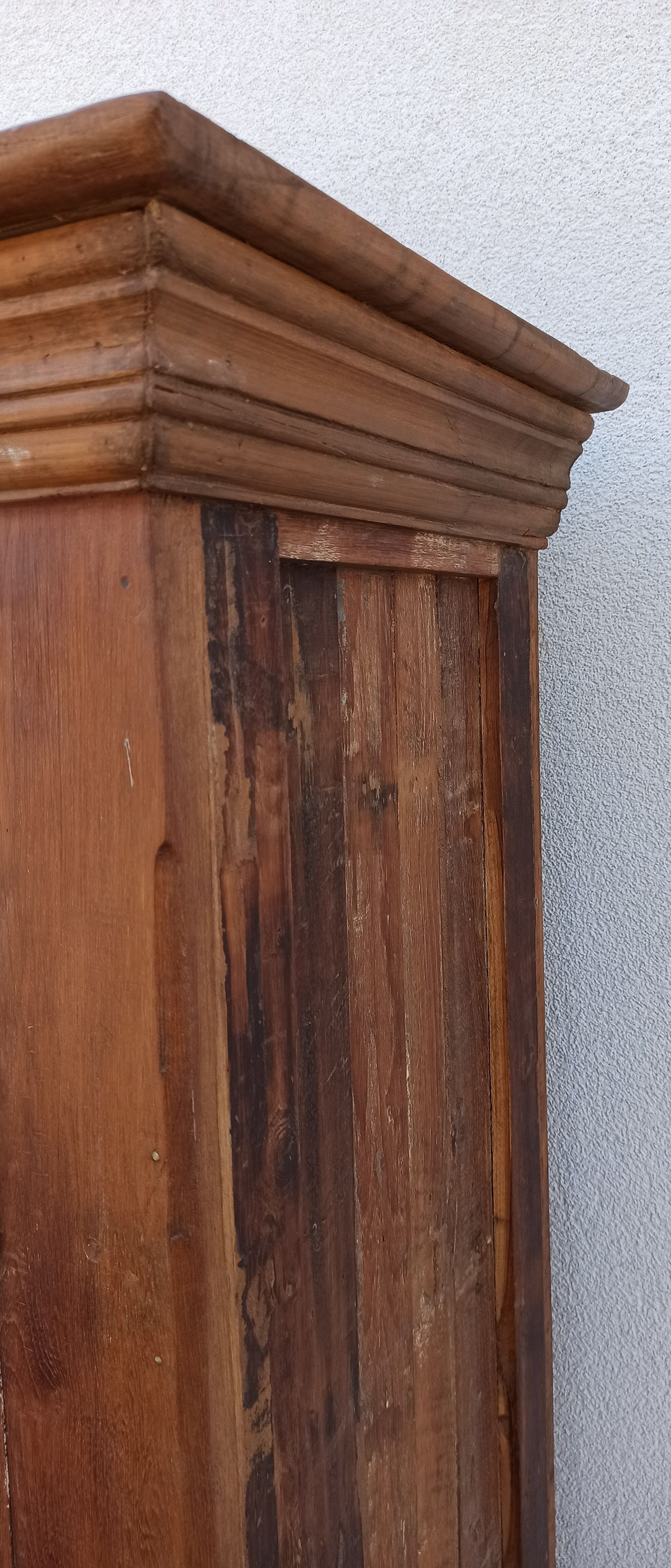 Glazed wooden cabinet