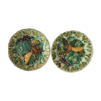 Anciennes assiettes en barbotine de Sarreguemines XXème