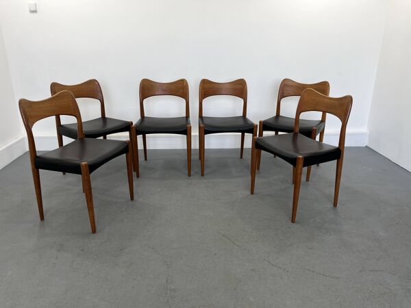 Ensemble de 6 chaises à repas modèle 71 en teck par Niels O Møller pour JL Møllers 1950