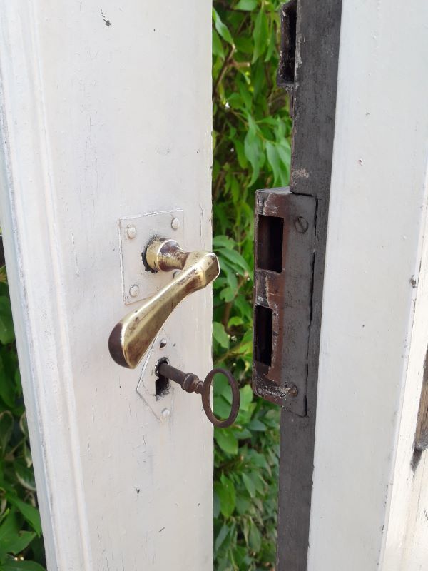 Entrance door 105x211cm + frame