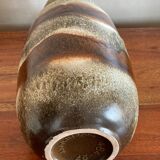 Large mudflated sandstone vase