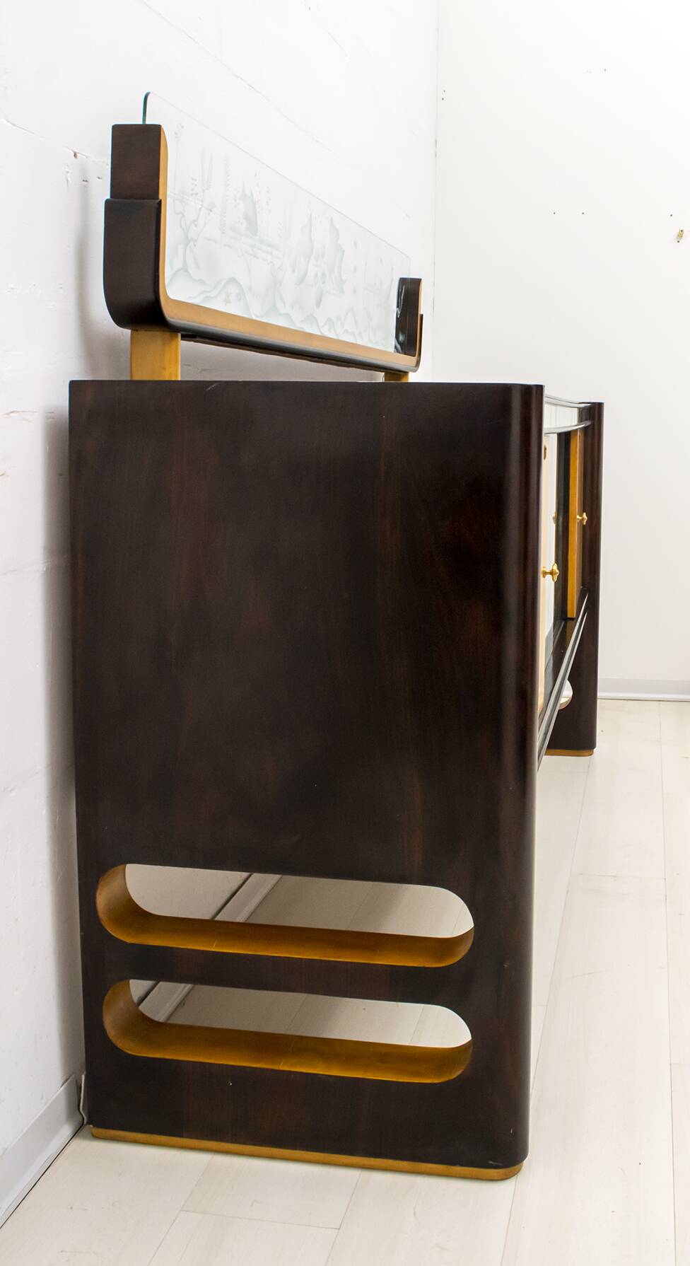 Osvaldo Borsani Mid-Century Modern Italian Walnut and Maple Sideboard, 1950