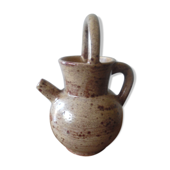 Pitcher in sandstone