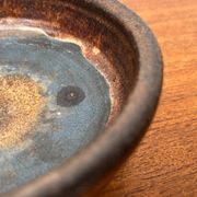 Mid-century German studio pottery bowl by Volker Ellwanger, 1960s.