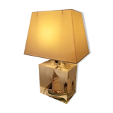 Boat lamp integrated into the base