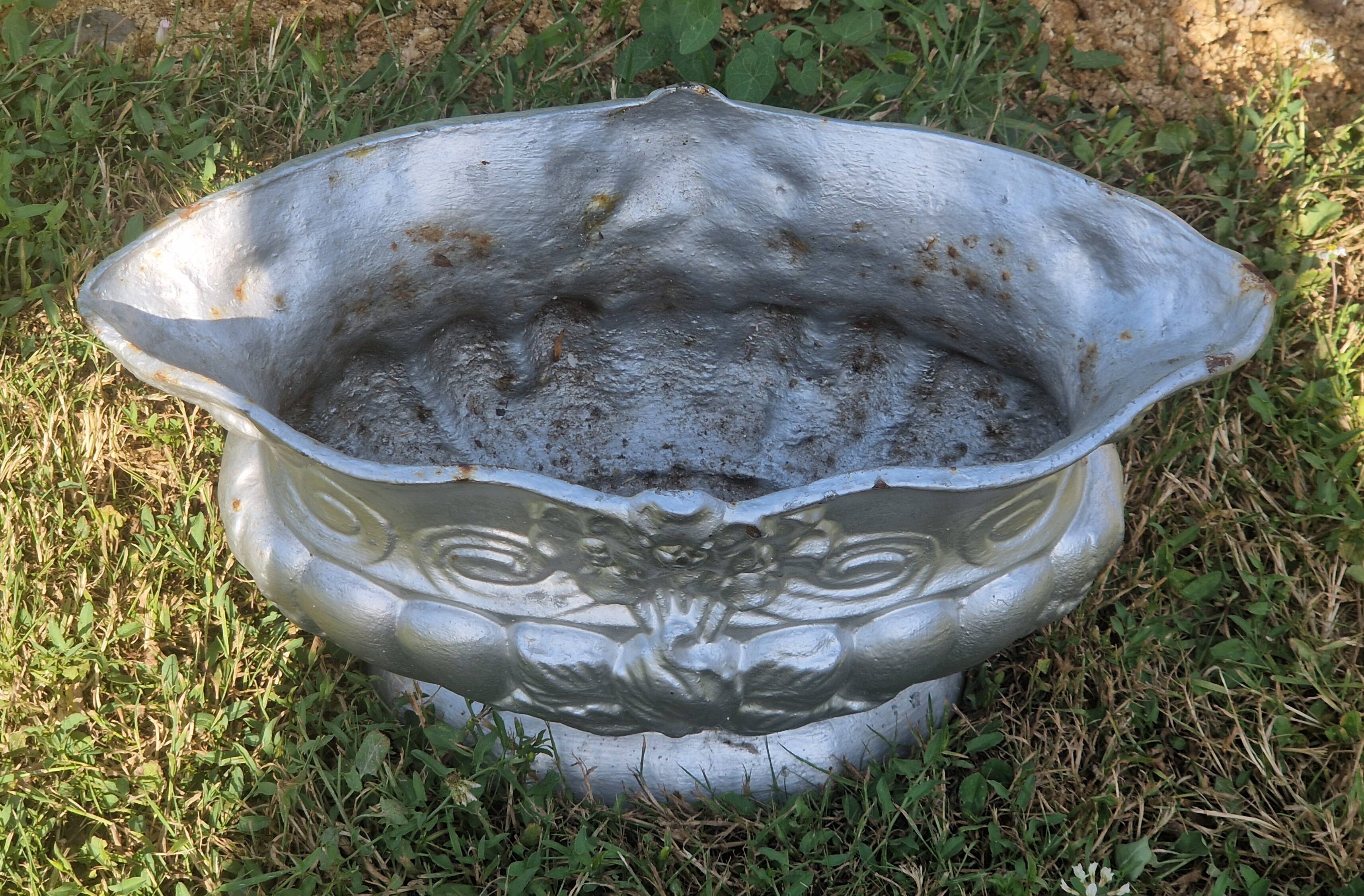 Art Deco planter