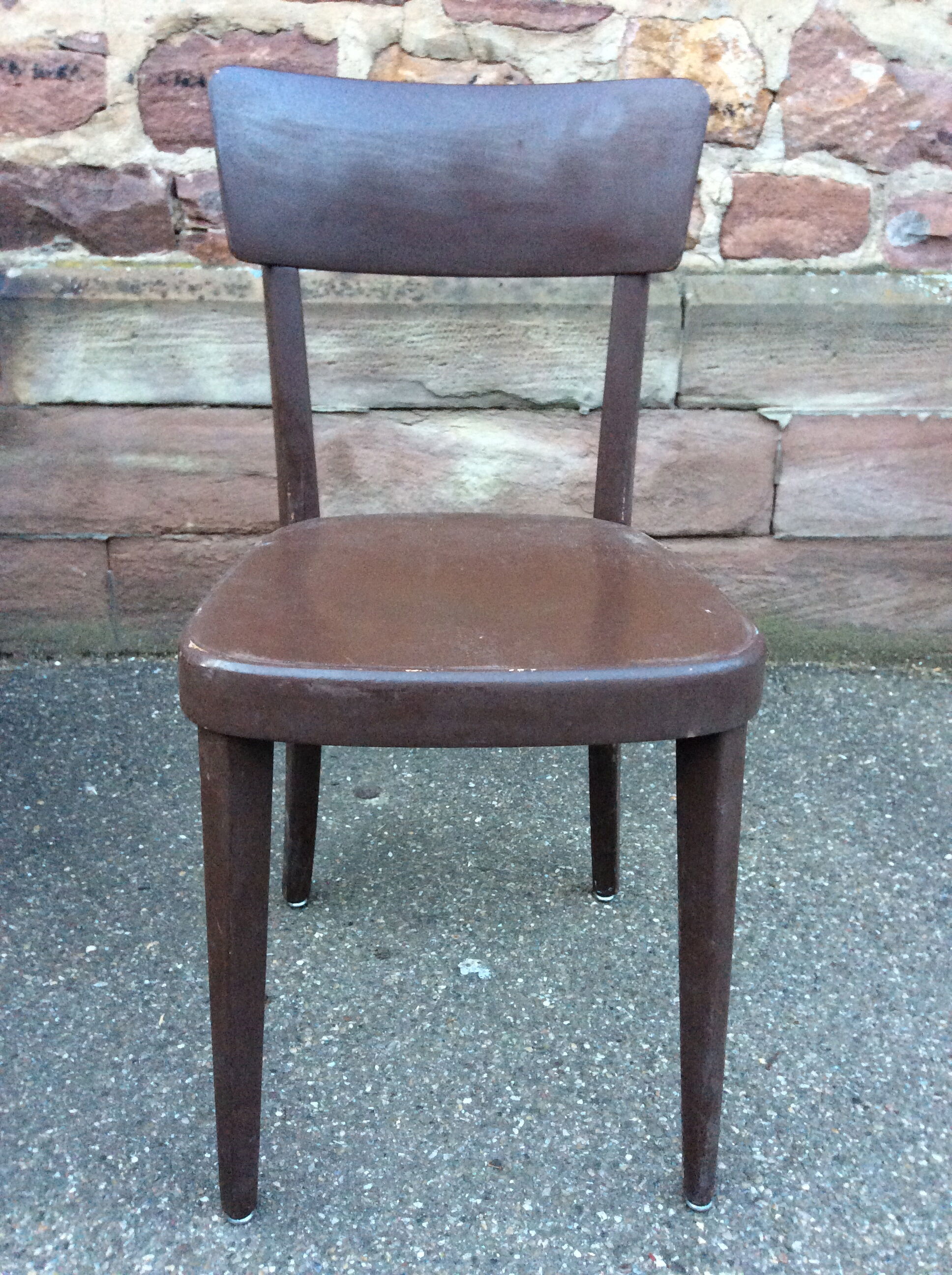 Lot de 44 chaises bistrot Tütsch