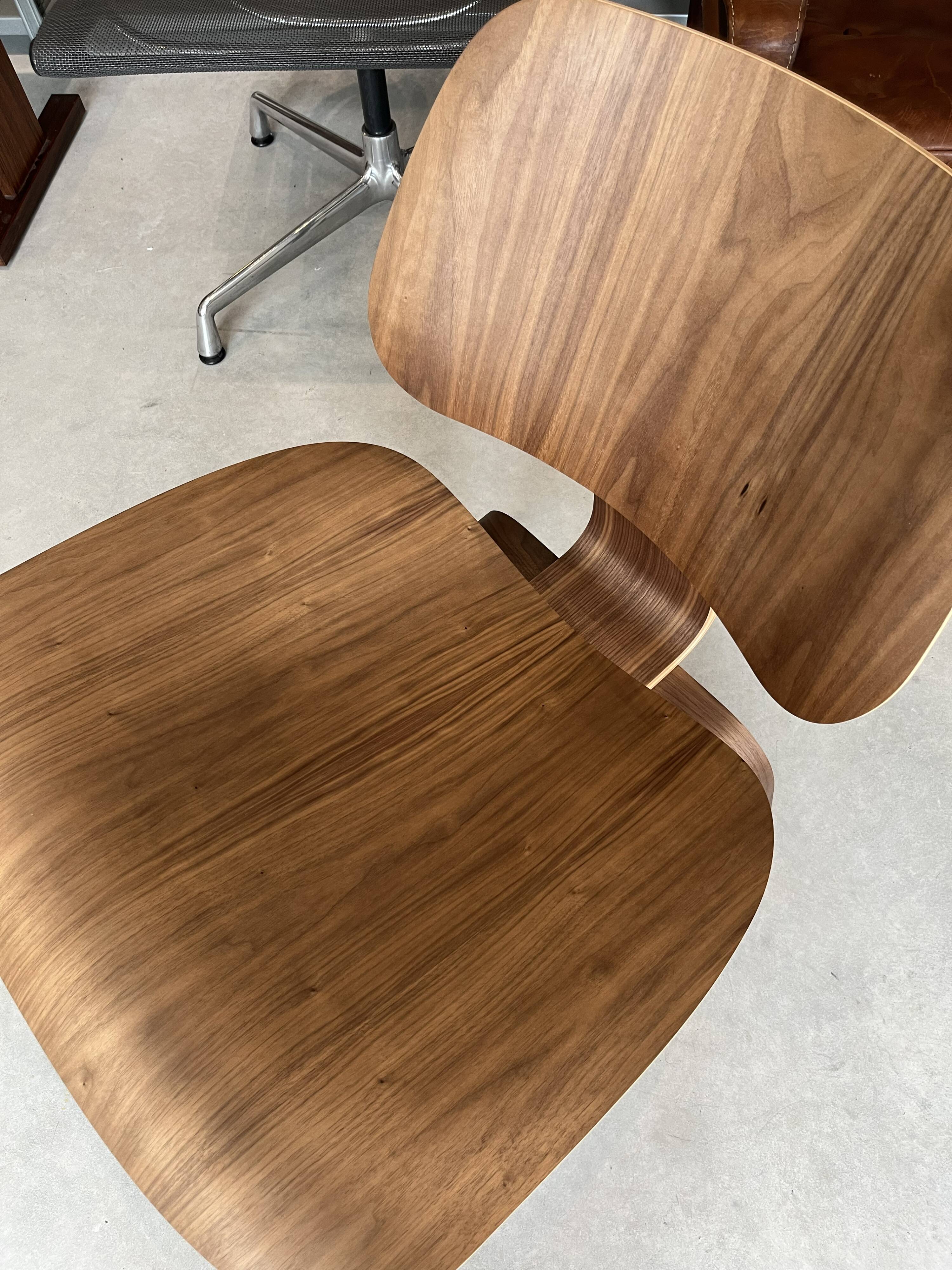 Charles & Ray Eames LCW Walnut Lounge Chair for Herman Miller