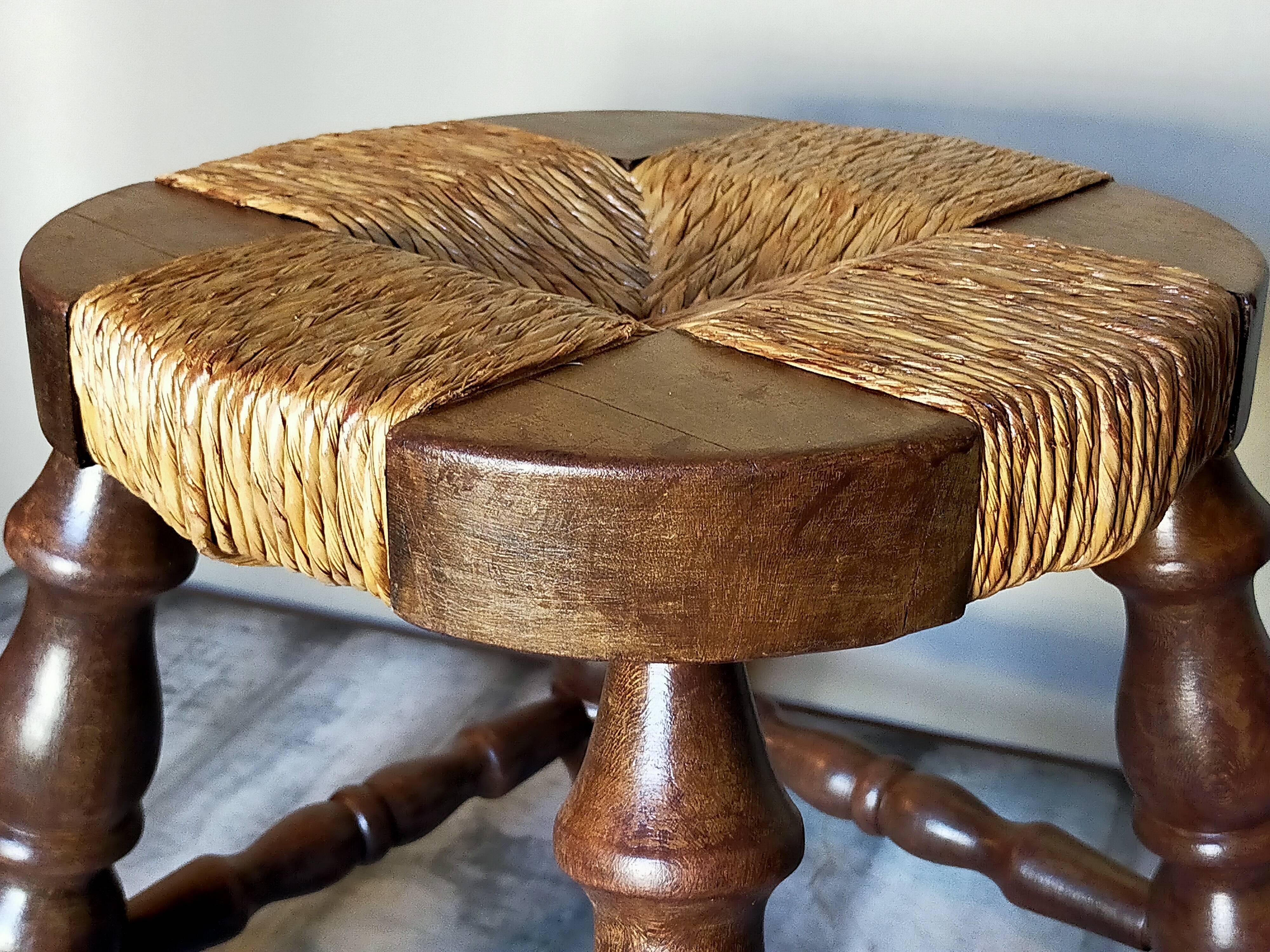 Low vintage regional stool in solid wood with straw top