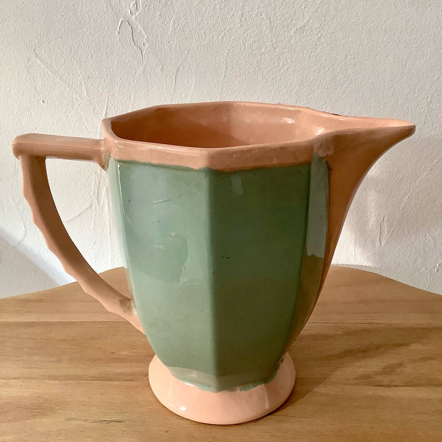 Pitcher, two-tone carafe digoin sarreguemines