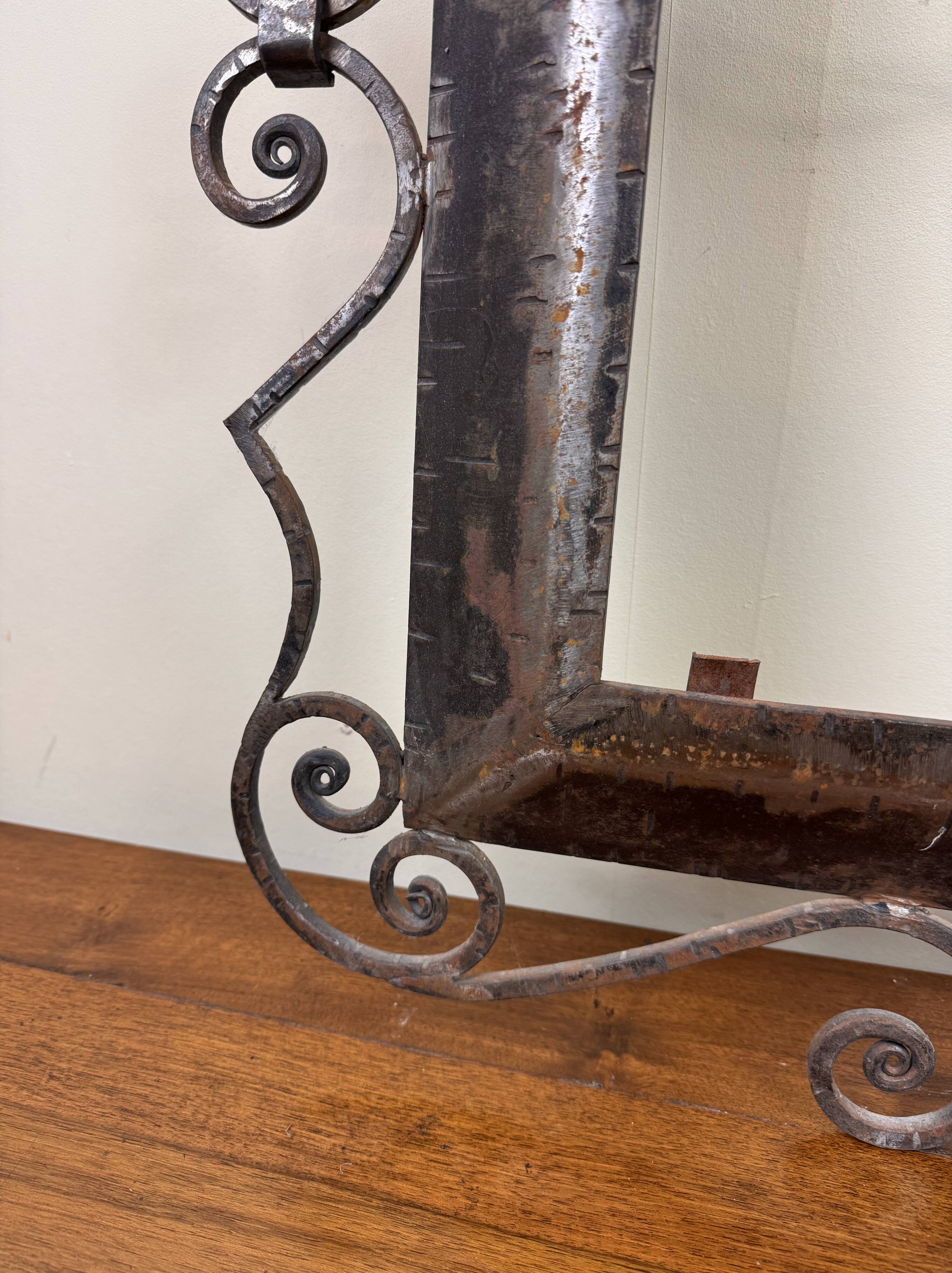 menu frame for restaurant in hammered iron period 1930-1940