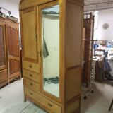 Armoire parisienne vintage
