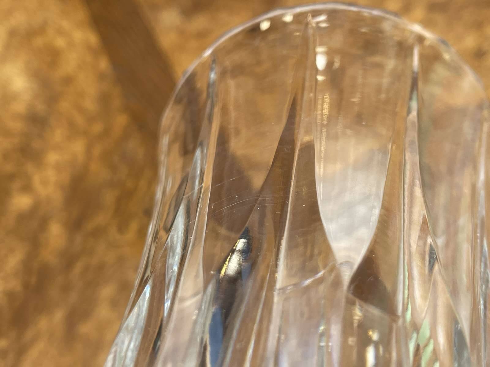 Signed Sèvres crystal vase, work from the 1970s