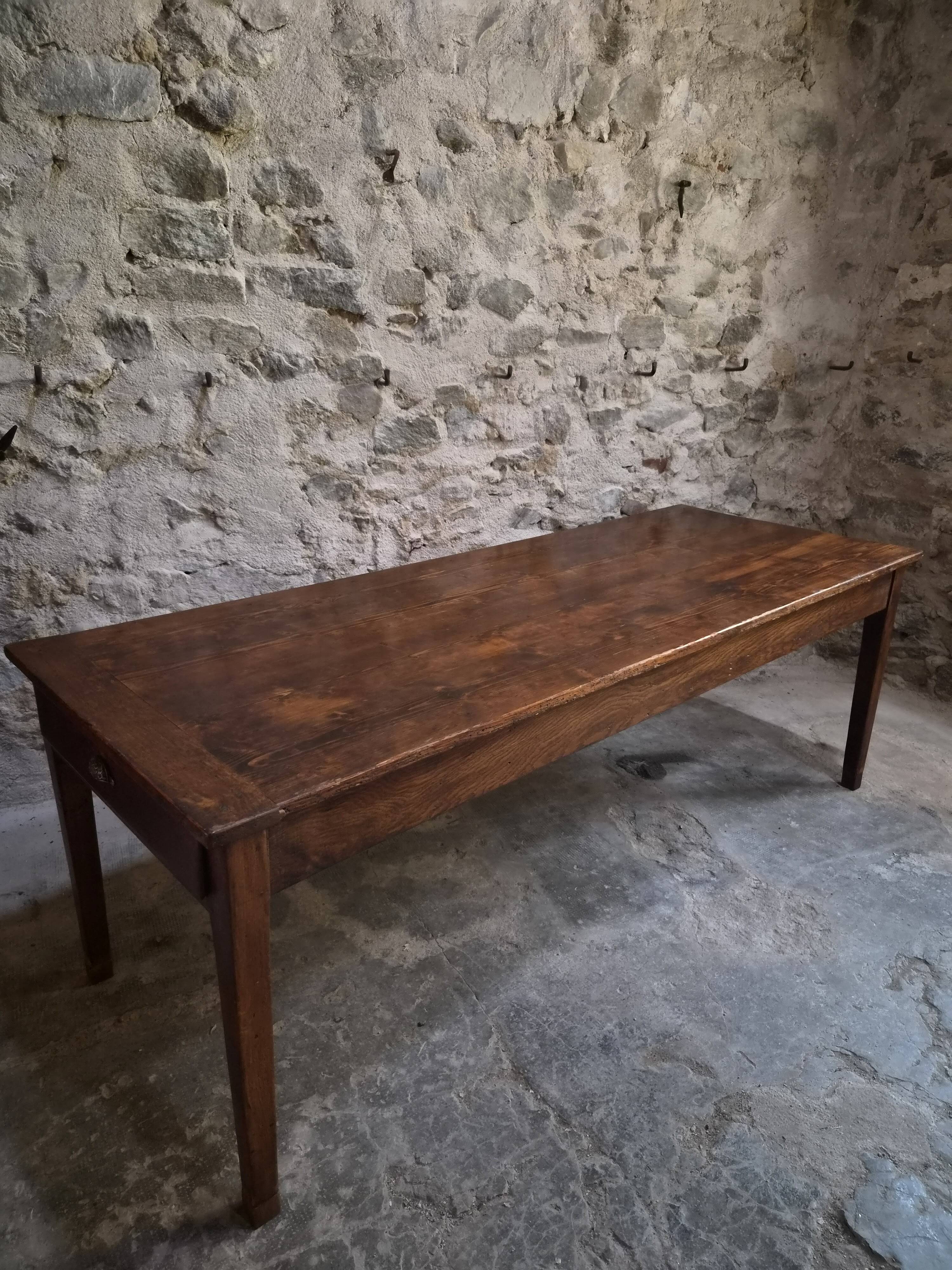 Table à manger de ferme française ancienne avec deux tiroirs | Chêne & pin | vers 1850–1900