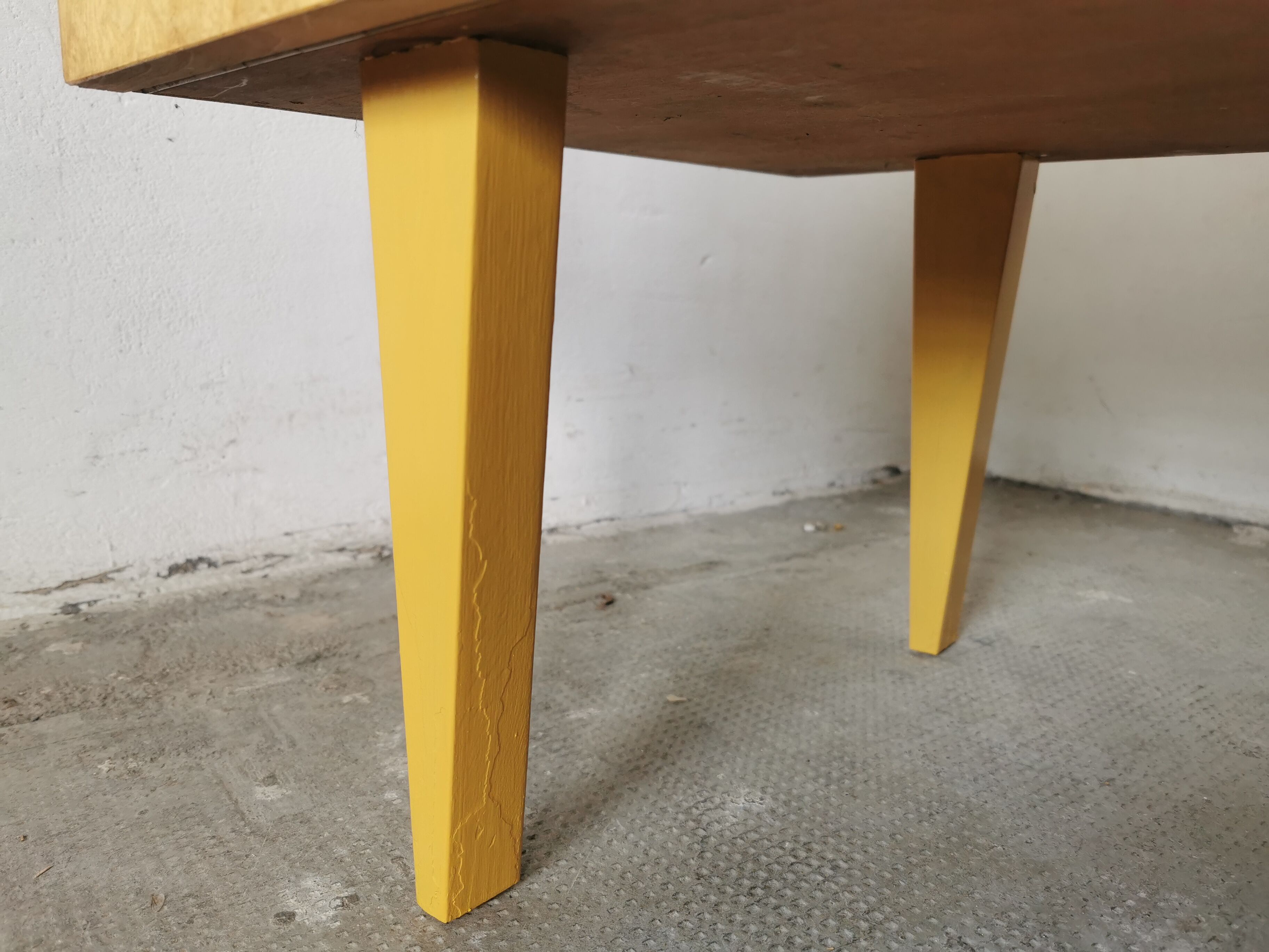 Vintage bass row 1970