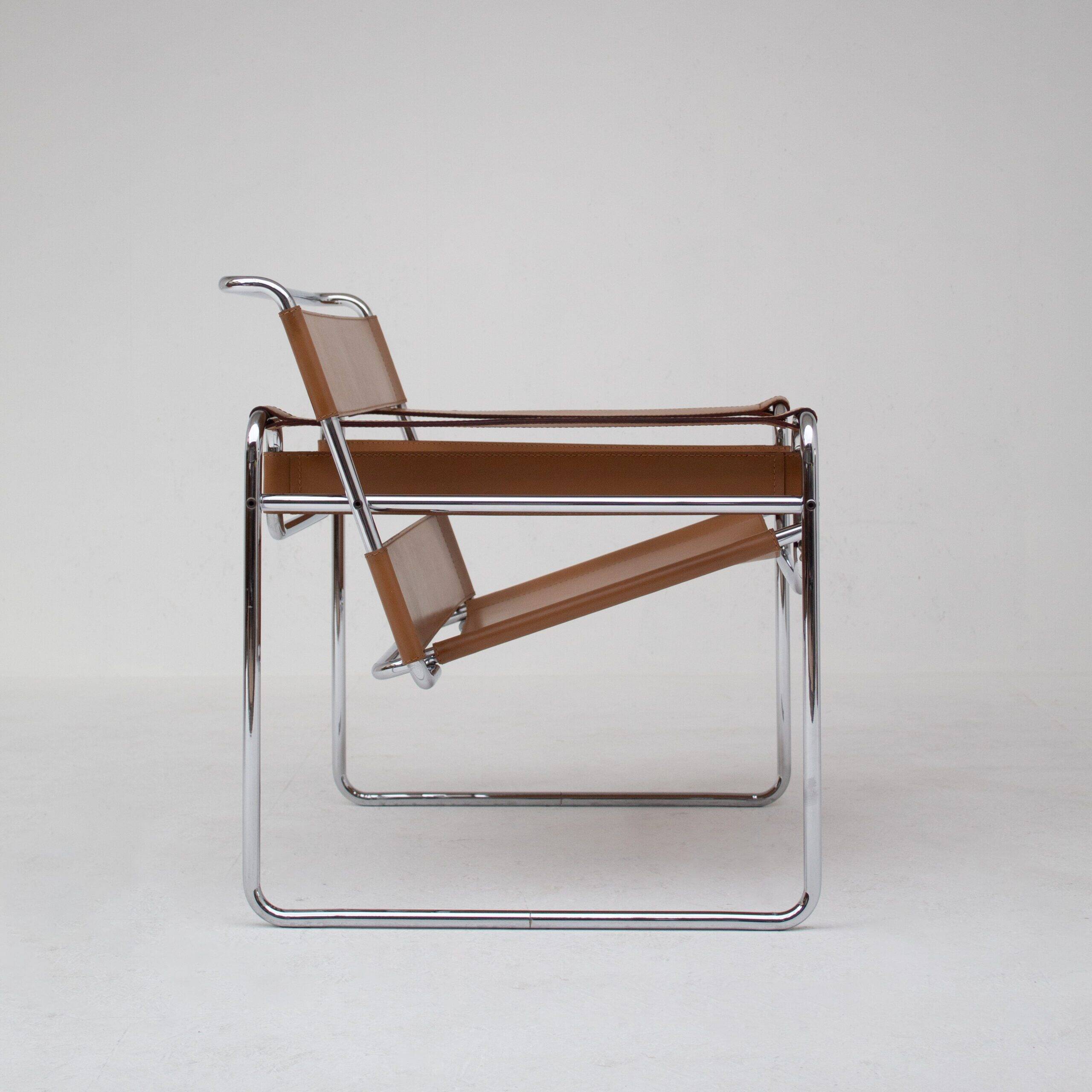 Fauteuil Wassily de Marcel Breuer en cuir cognac