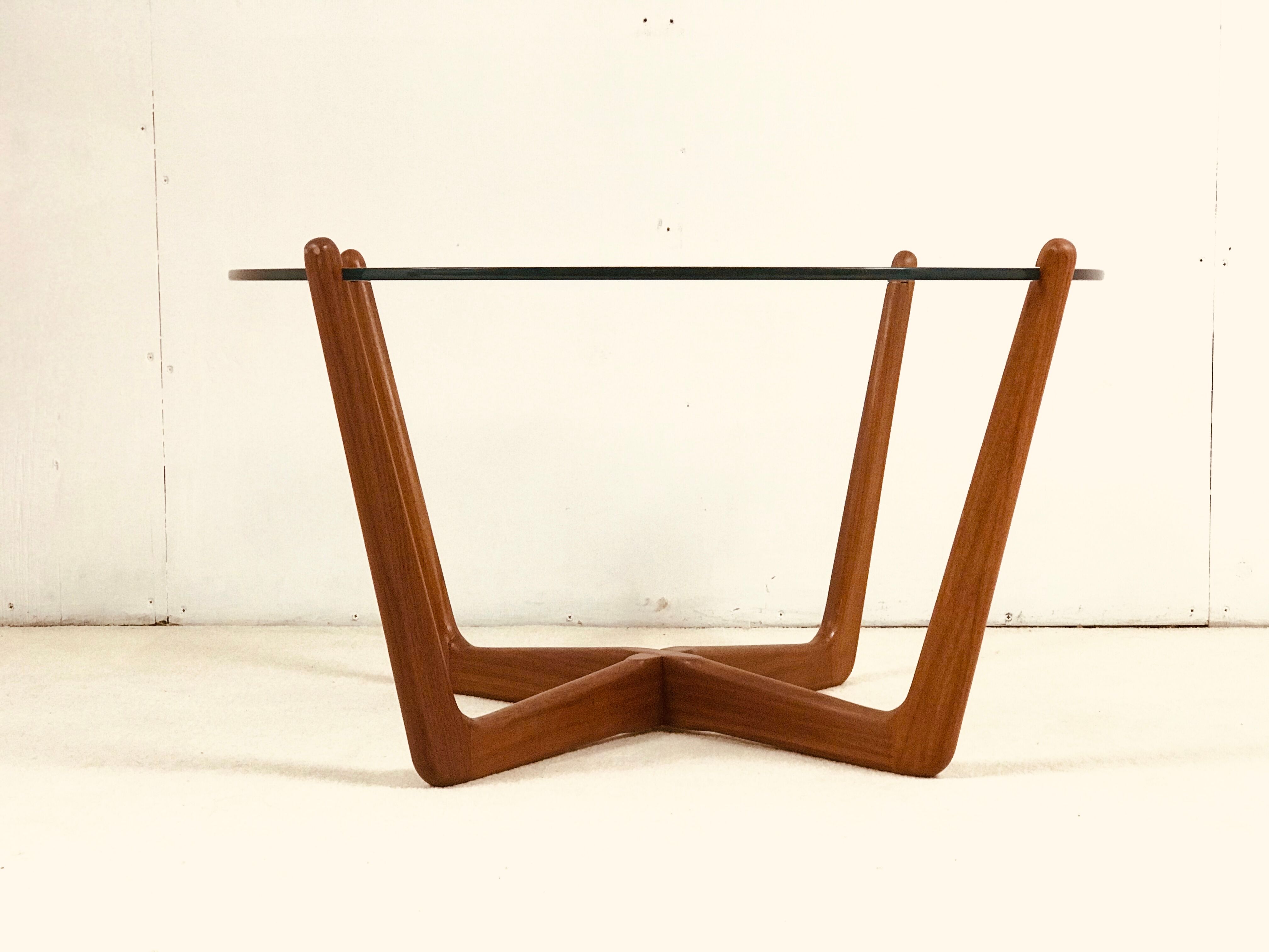 Coffee table made by Lebus in solid teak