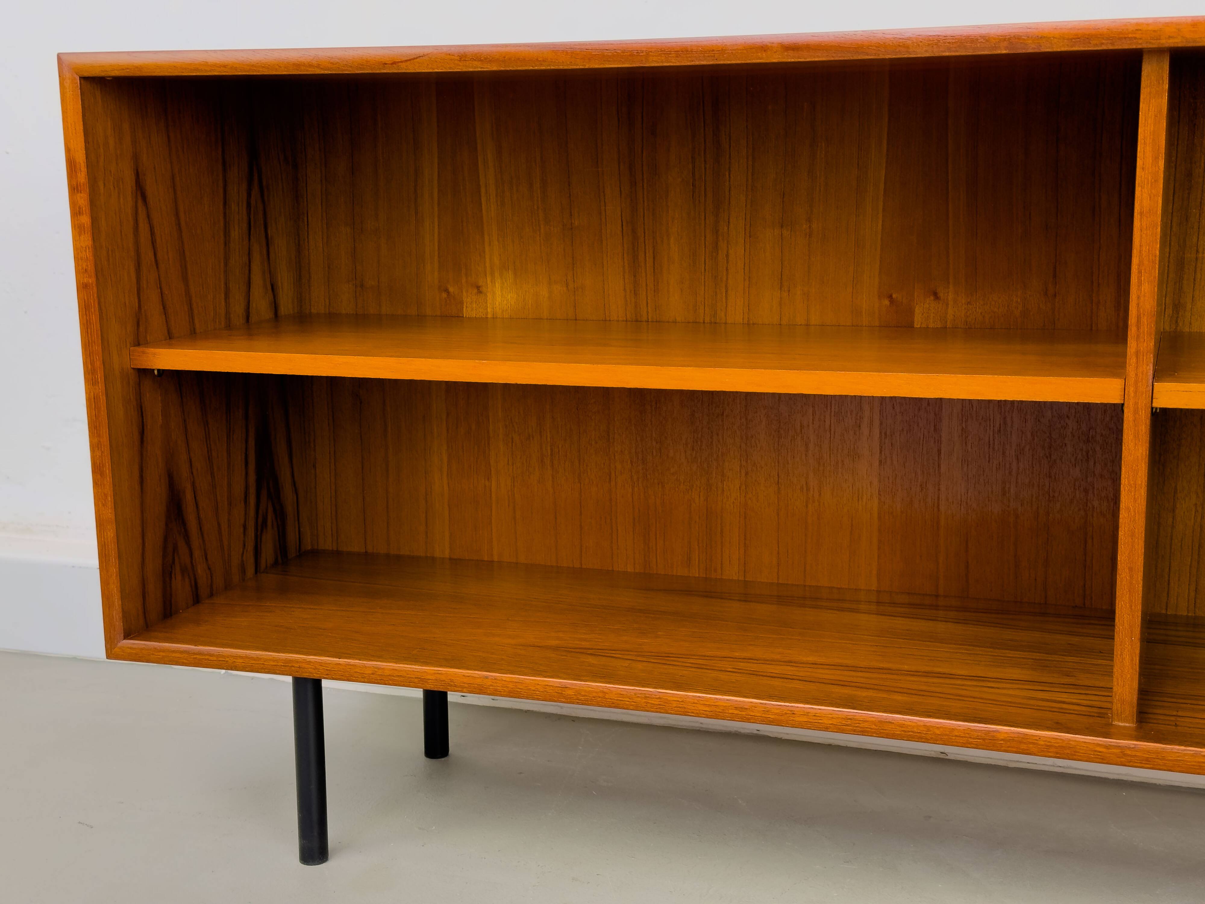 Buffet bas en teck de WK Möbel, 1960
