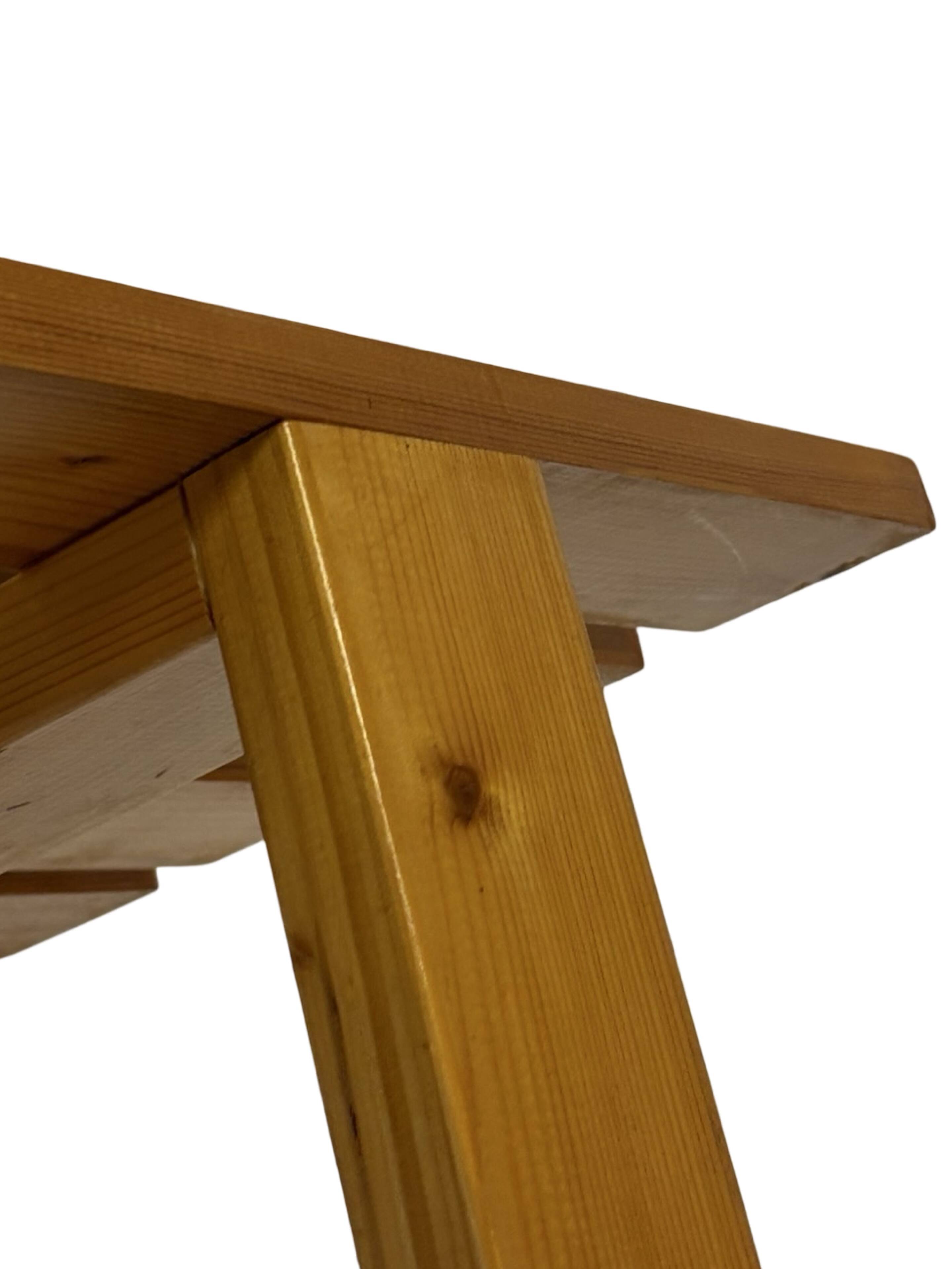 Vintage Scandinavian modern pinewood slatted bench from the 1960's